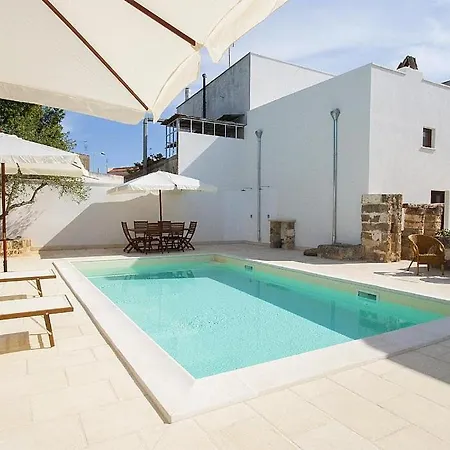 Sleeps 16 With Pool And Air Con * Racale