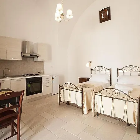Sleeps 16 With Pool And Air Con Βίλα Racale